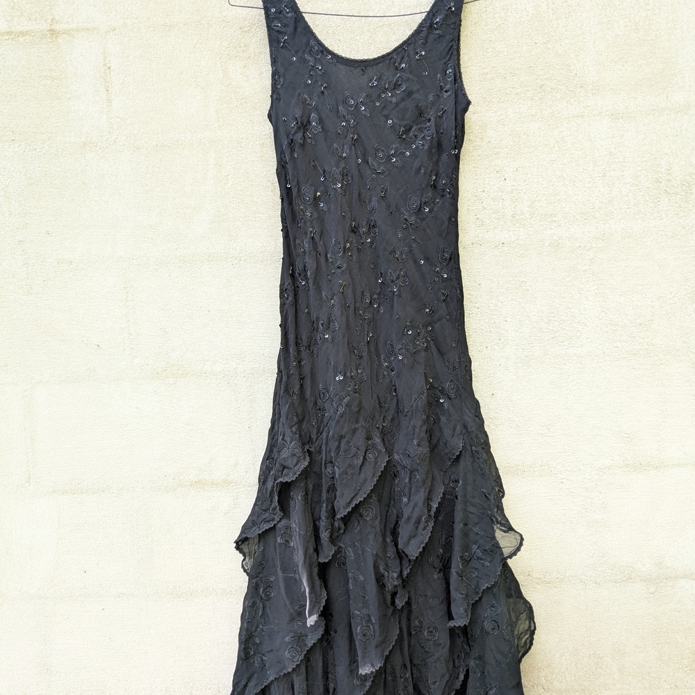 Elegant Black Sleeveless Dress